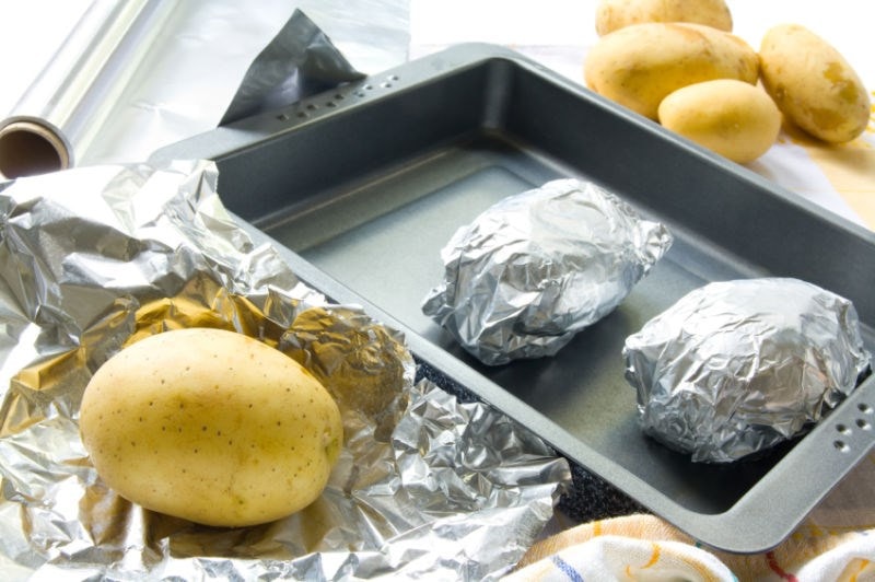 potato wrapped in aluminium foil 